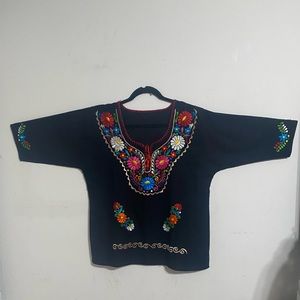 NWOT. Artisanal Mexican blouse